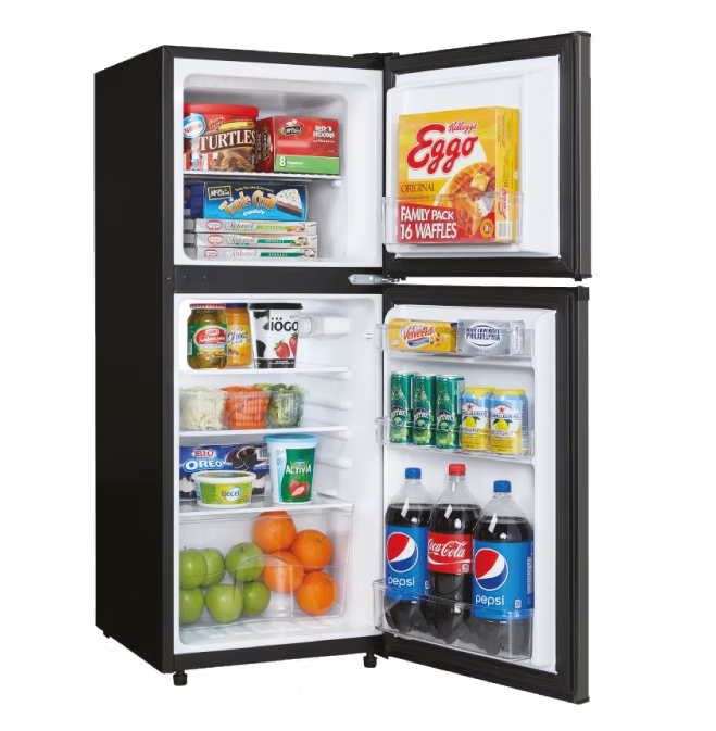 Solstice 133 de SolFreeze - Réfrigérateur/congélateur solaire CC haute efficacité 12/24 V de 4,7 pi³ avec verrouillage