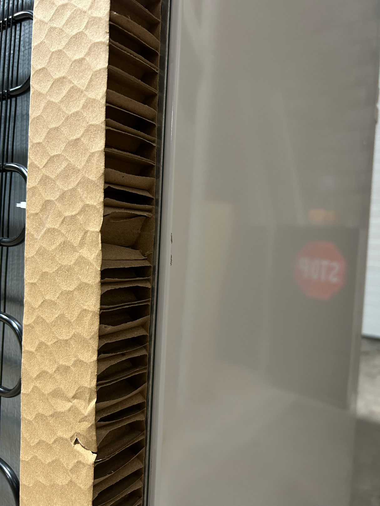 Unique Appliances 10.3 Cu/Ft 12/24v 290L Solar Refrigerator [Scratch & Dent]